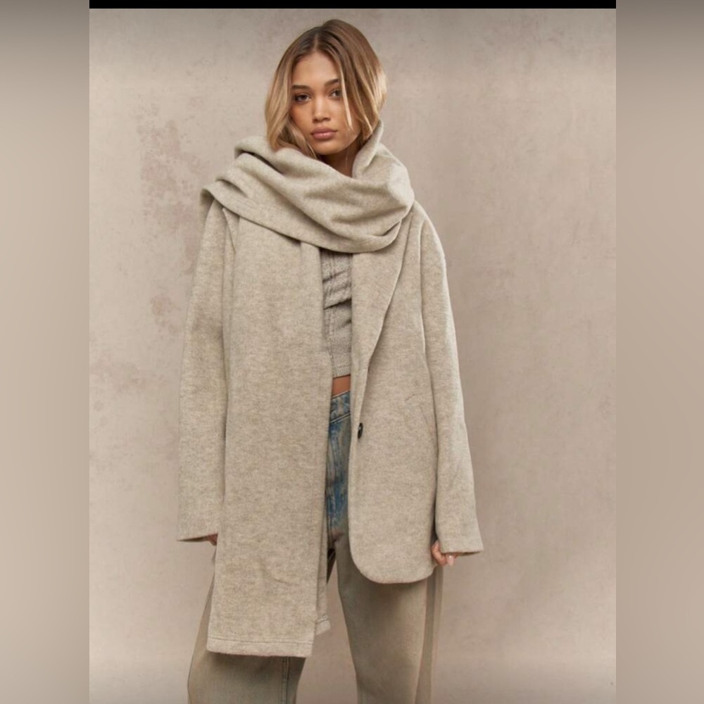 Missguided Jacket & Scarf Set - Picture 4 of 7